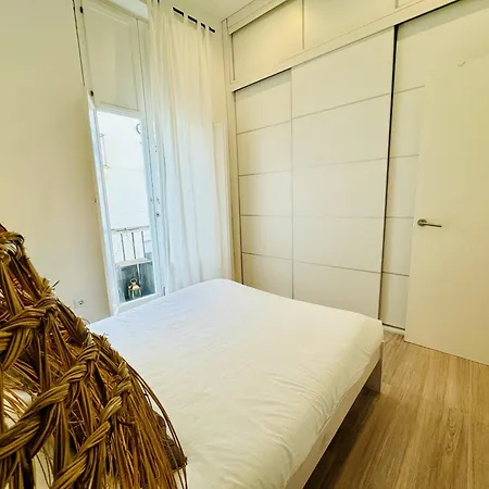 Mana Keep Calm Feel The Light And Shine Apartment Cadiz